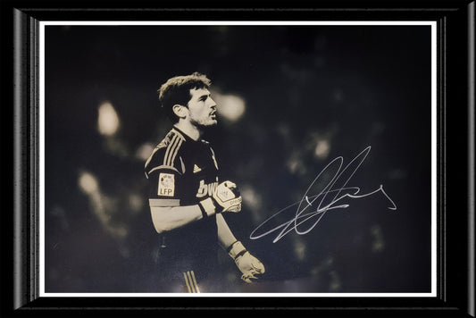 Iker Casillas Signed and Framed Photo